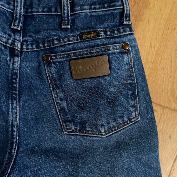 Vintage Denim - Picture 5 of 12